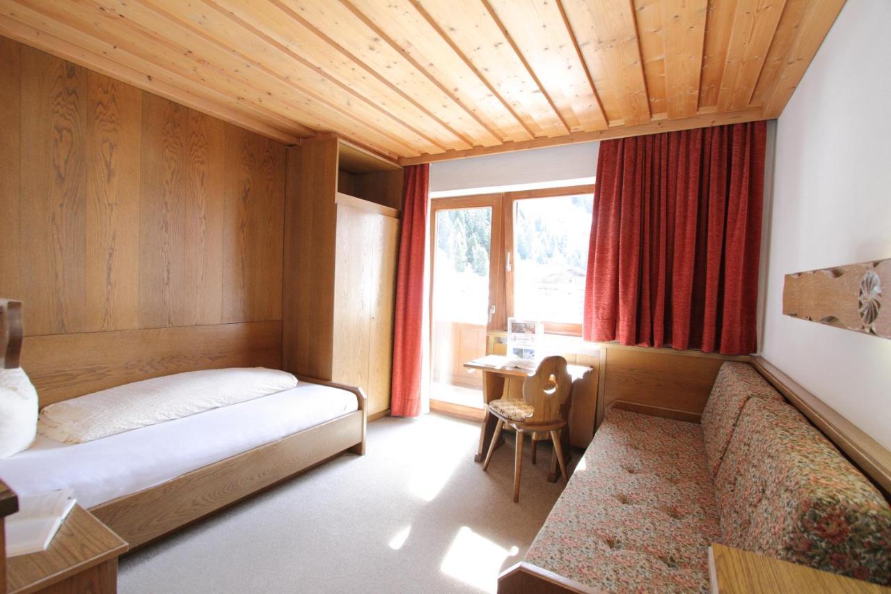 Pension Mittagskogel Sankt Leonhard im Pitztal Exterior photo